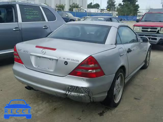 2000 MERCEDES-BENZ SLK 230 KO WDBKK47F5YF144820 Bild 3