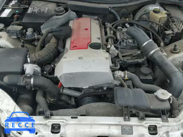 2000 MERCEDES-BENZ SLK 230 KO WDBKK47F5YF144820 Bild 6