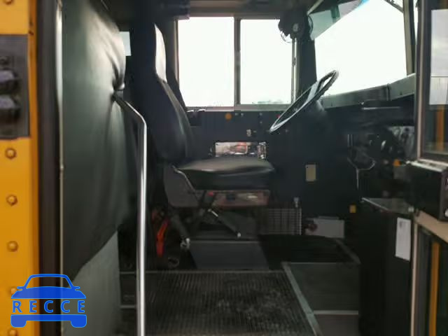 1997 INTERNATIONAL 3000 3800 1HVBBABN8VH478865 image 4
