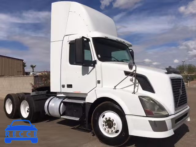 2008 VOLVO VN VNL 4V4NC9EHX8N497738 зображення 0