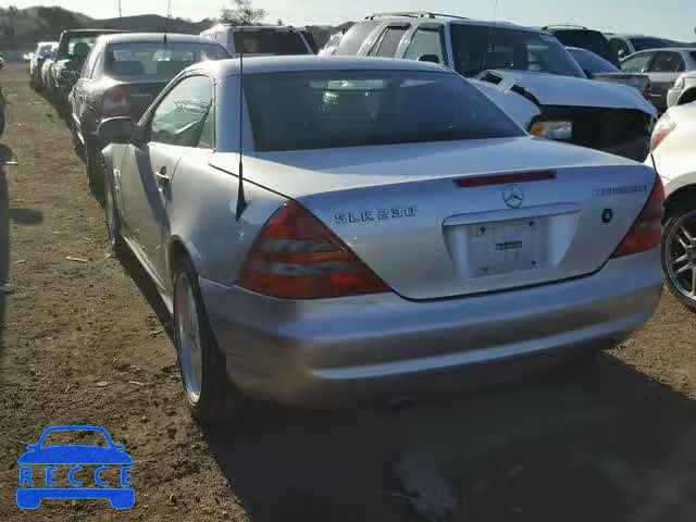 1999 MERCEDES-BENZ SLK 230 KO WDBKK47F1XF089720 image 2