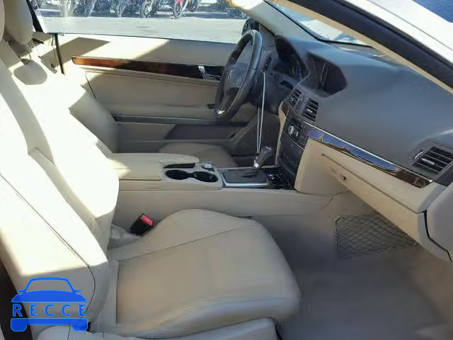 2011 MERCEDES-BENZ E 550 WDDKJ7CB9BF120316 зображення 4