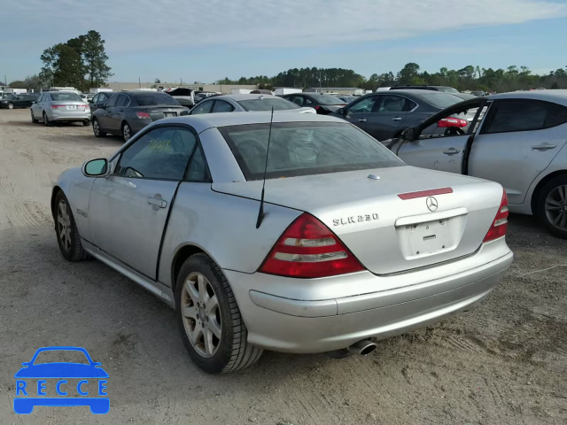 2002 MERCEDES-BENZ SLK 230 KO WDBKK49F22F239565 image 2