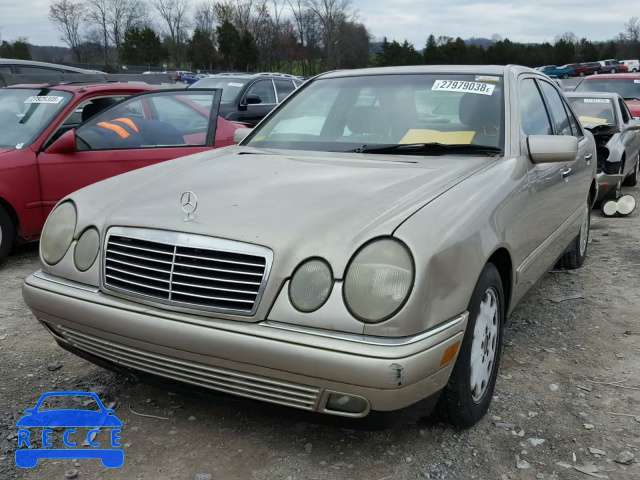 1998 MERCEDES-BENZ E 300TD WDBJF25F4WA610870 image 1