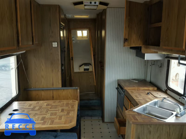 1988 GMC MOTOR HOME 1GDKP37W0J3502986 image 5