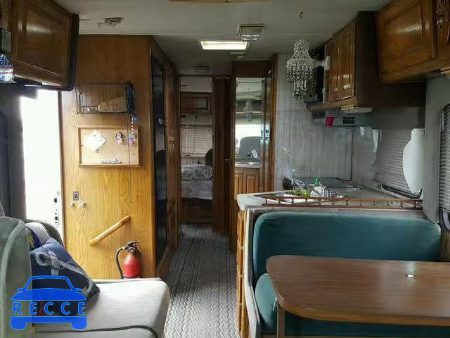 1985 GMC MOTOR HOME 1GDKP37W3F3505873 Bild 5