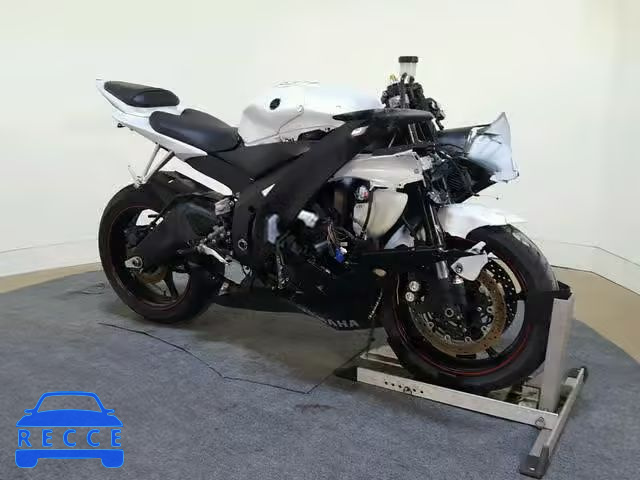 2012 YAMAHA YZFR6 JYARJ16E0CA026105 Bild 1