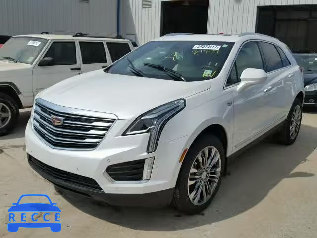 2017 CADILLAC XT5 PREMIU 1GYKNCRS2HZ122344 Bild 1