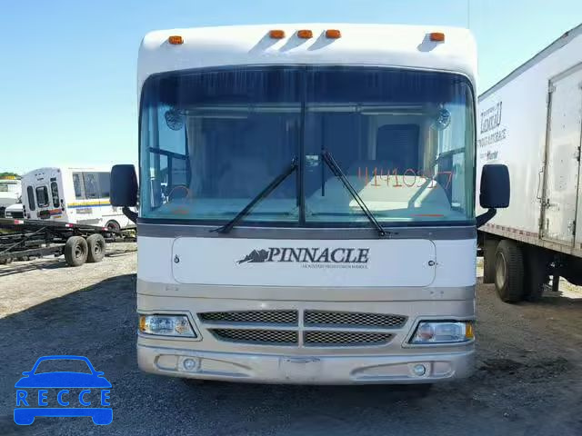 2000 FORD MOTORHOME 3FCMF53S2XJA36193 image 8