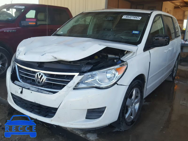 2011 VOLKSWAGEN ROUTAN SEL 2V4RW5DG3BR717324 image 1