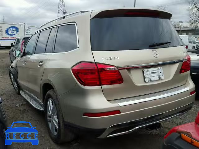 2013 MERCEDES-BENZ GL 350 BLU 4JGDF2EE0DA171374 Bild 2