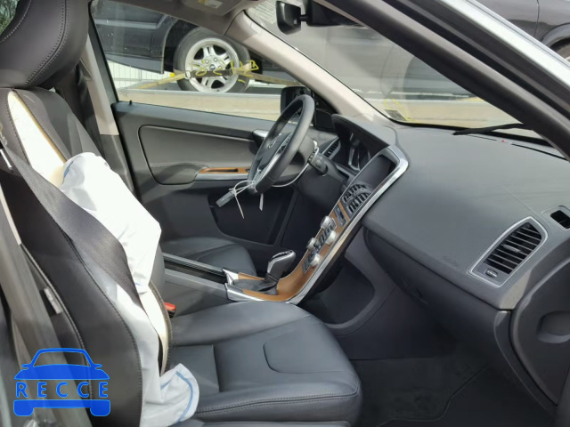 2017 VOLVO XC60 T5 YV440MRU1H2132535 image 4