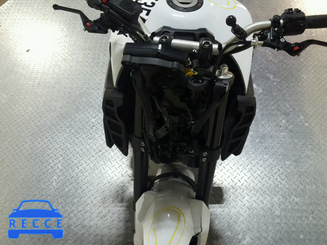 2017 YAMAHA FZ09 JYARN53E3HA001464 image 14