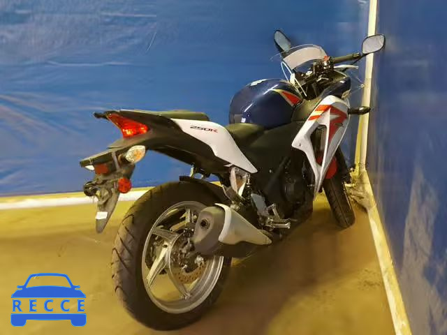 2012 HONDA CBR250 R MLHMC4101C5206897 Bild 3