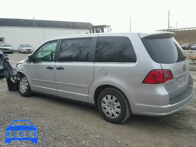 2011 VOLKSWAGEN ROUTAN S 2V4RW4DGXBR738892 image 2