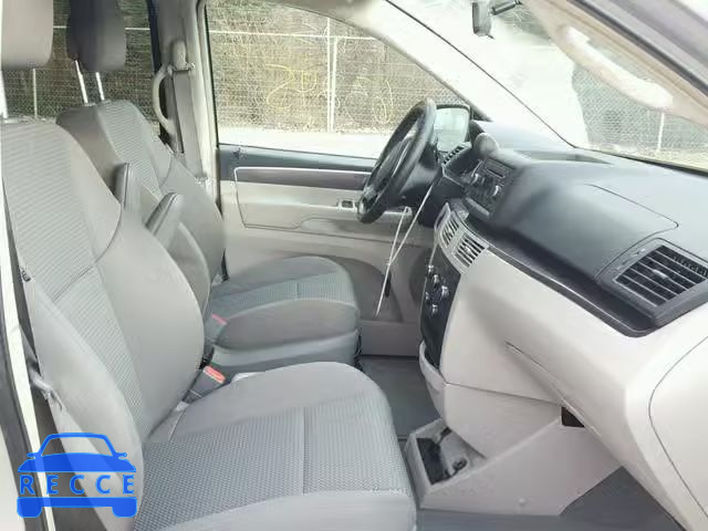 2011 VOLKSWAGEN ROUTAN S 2V4RW4DGXBR738892 image 4