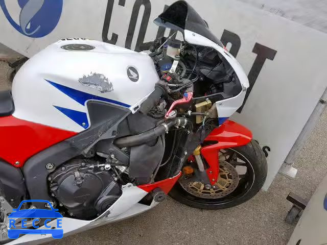 2013 HONDA CBR600 RR JH2PC4066DK600119 image 4