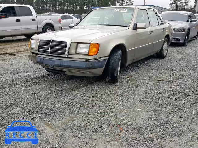 1992 MERCEDES-BENZ 300 E 2.6 WDBEA26D2NB586980 image 1