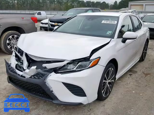 2019 TOYOTA CAMRY L 4T1B11HK8KU193913 image 1