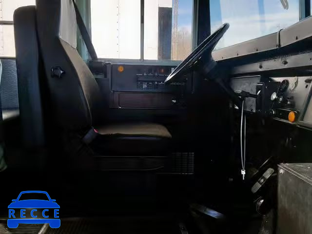 1995 INTERNATIONAL 3000 3800 1HVBBABN8SH675143 image 4