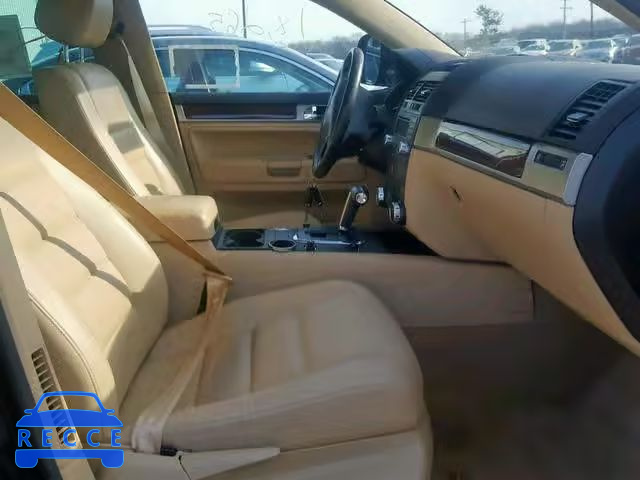 2010 VOLKSWAGEN TOUAREG TD WVGFK7A93AD000915 image 4