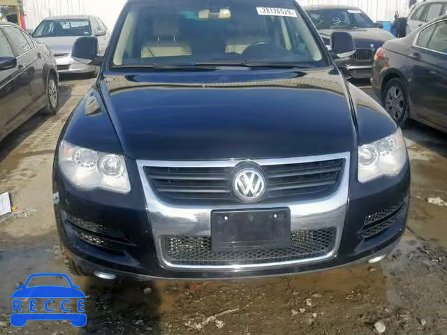 2010 VOLKSWAGEN TOUAREG TD WVGFK7A93AD000915 image 8