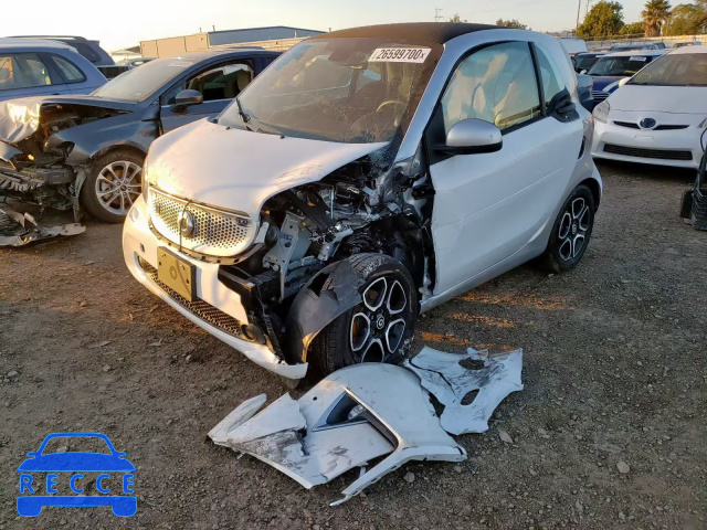 2018 SMART FORTWO WMEFJ9BA2JK317691 Bild 1