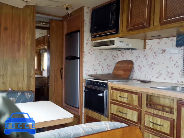 1987 GMC MOTOR HOME 1GDKP37W8H3503927 image 5