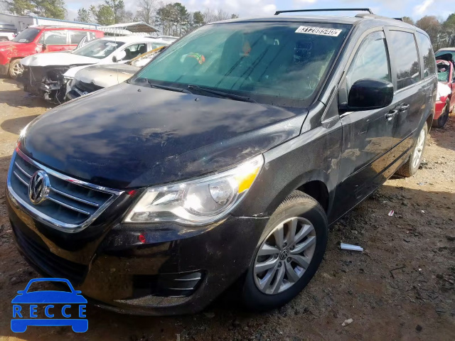 2014 VOLKSWAGEN ROUTAN SE 2C4RVABG8ER135006 зображення 1