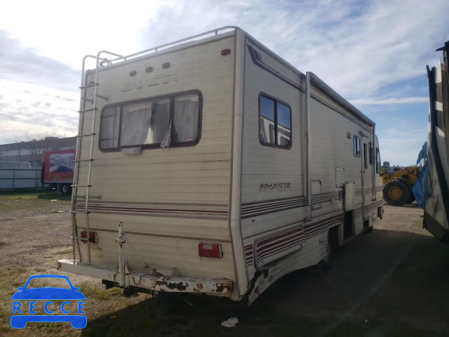 1988 CHEVROLET MOTORHOME 1GBKP37W3J3302497 Bild 3