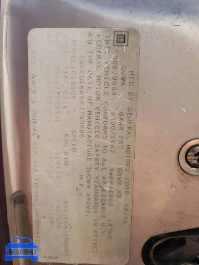 1993 GMC SUBURBAN C 1GKEC16K9PJ700605 image 9