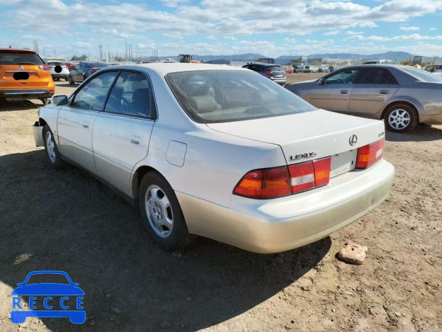 1999 LEXUS ES300 JT8BF28GXX0207847 image 2