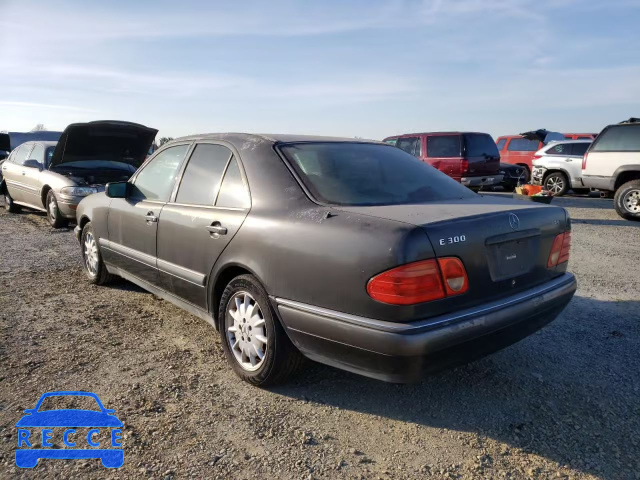 1996 MERCEDES-BENZ E 300D WDBJF20F7TJ001355 Bild 2