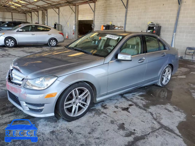 2013 MERCEDES-BENZ C CLASS WDDGF8AB1DR294642 image 0