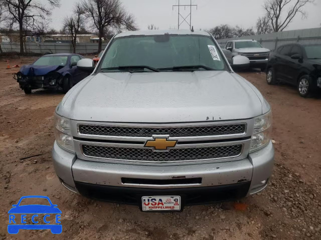 2013 CHEVROLET 1500 SILVE 3GCPCTE02DG145963 Bild 4