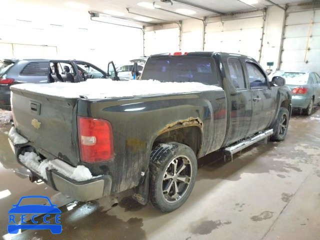 2008 CHEVROLET 1500 SILVE 1GCEC19X88Z209299 image 2