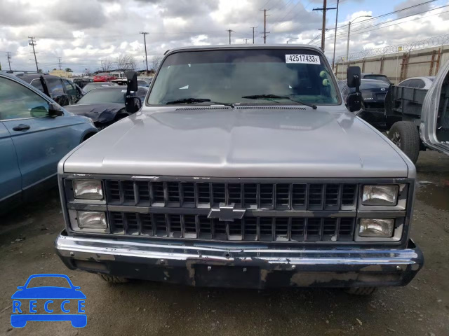 1981 CHEVROLET C20 1GCGC24M7BJ130997 Bild 4