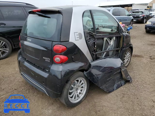 2013 SMART FORTWO ELE WMEEJ9AA7DK702620 зображення 3