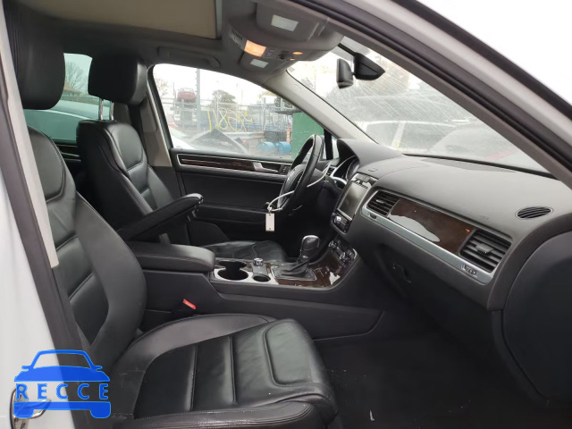 2013 VOLKSWAGEN TOUAREG HY WVGEG9BPXDD001571 image 4