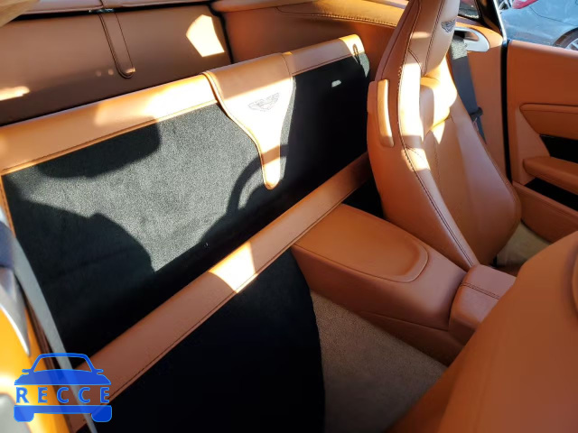 2019 ASTON MARTIN VANTAGE SCFSMGAW4KGN00960 image 9