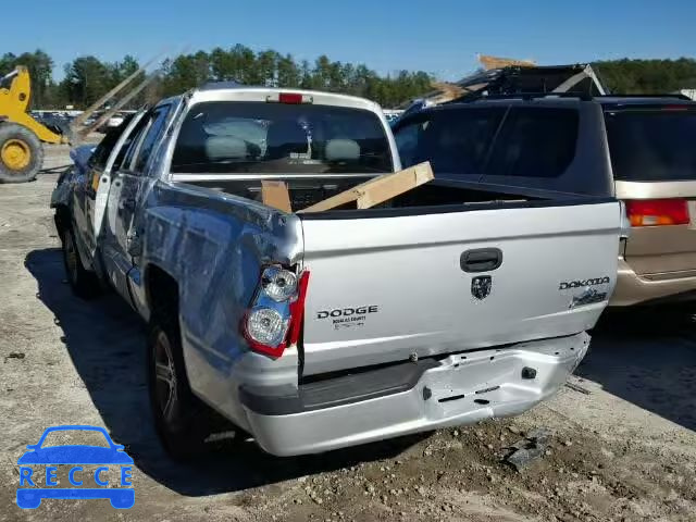 2011 DODGE DAKOTA SLT 1D7RE3GKXBS610969 Bild 2