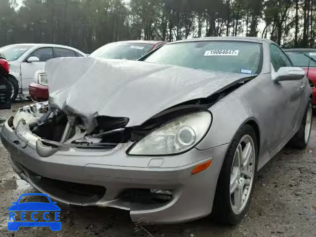 2005 MERCEDES-BENZ SLK350 WDBWK56F75F027292 Bild 1