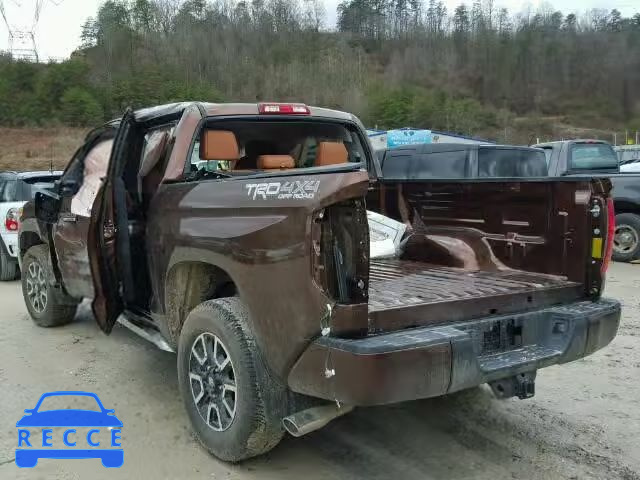 2017 TOYOTA TUNDRA CREWMAX 5TFAY5F1XHX597963 image 2
