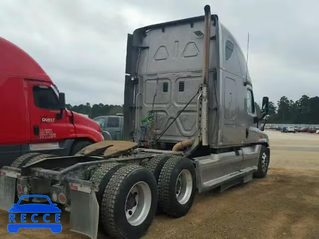 2011 FREIGHTLINER CASCADIA 1 1FUJGLDRXBLAV8723 image 3