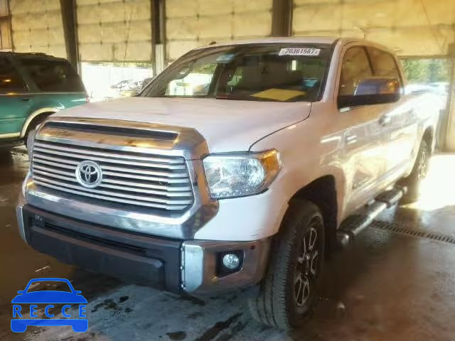 2017 TOYOTA TUNDRA CREWMAX 5TFHY5F12HX593940 image 1