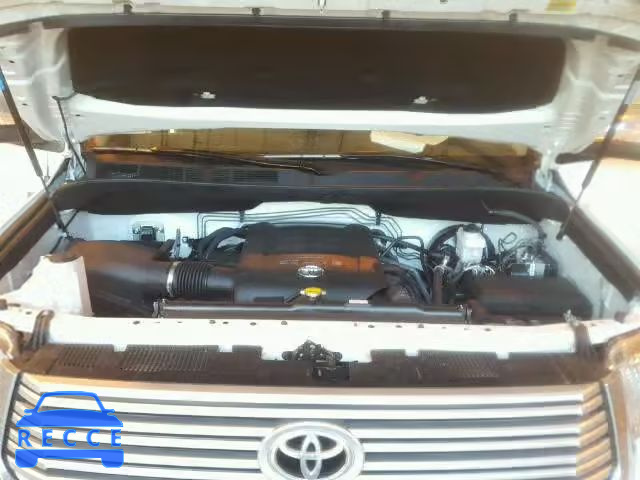 2017 TOYOTA TUNDRA CREWMAX 5TFHY5F12HX593940 image 6