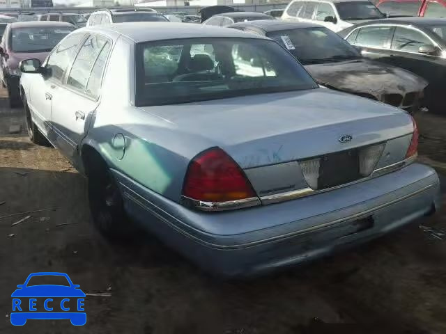 2000 FORD CROWN VICT 2FAFP74W2YX101170 image 2