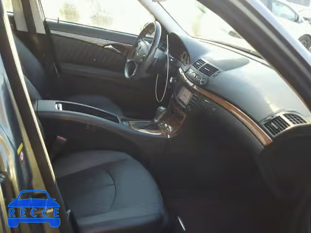 2008 MERCEDES-BENZ E550 WDBUF72X28B358315 image 4