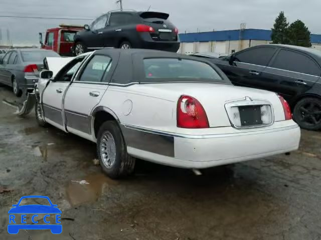 1998 LINCOLN TOWN CAR C 1LNFM83W5WY678911 image 2