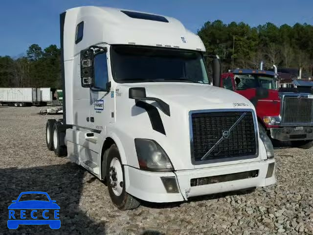 2013 VOLVO VNL 4V4NC9EJ8DN565886 зображення 0